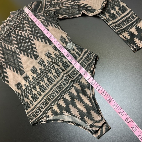 Nylon Apparel Southwest Aztec Print Mesh Sheer Bodysuit Mock Neck Medium - Picture 11 of 12